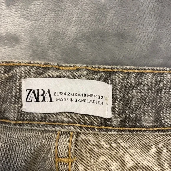 Zara Women's Gray Denim Cargo Jeans Size 10 Utility Pockets Wide Leg - Picture 2 of 8